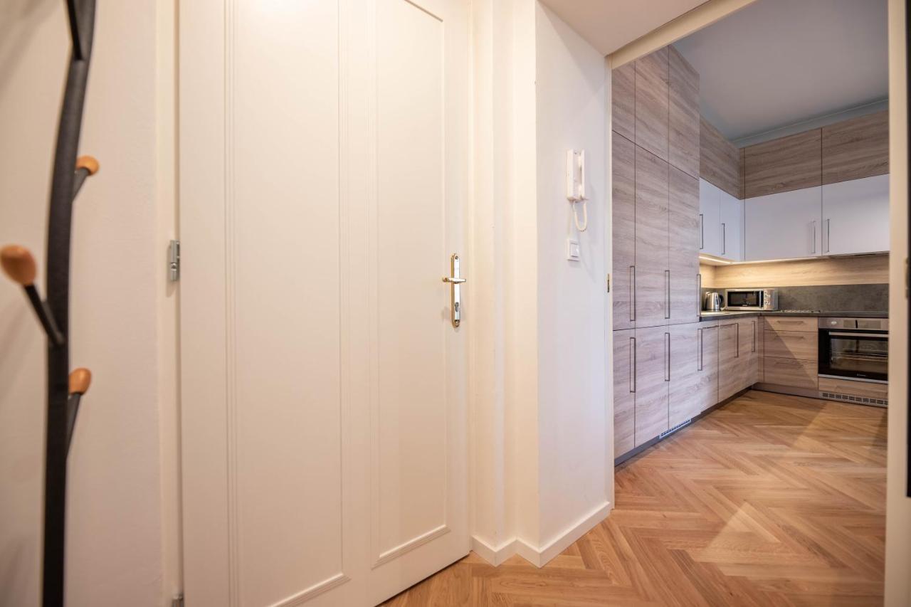 Friendly Apartments In 프라하 외부 사진