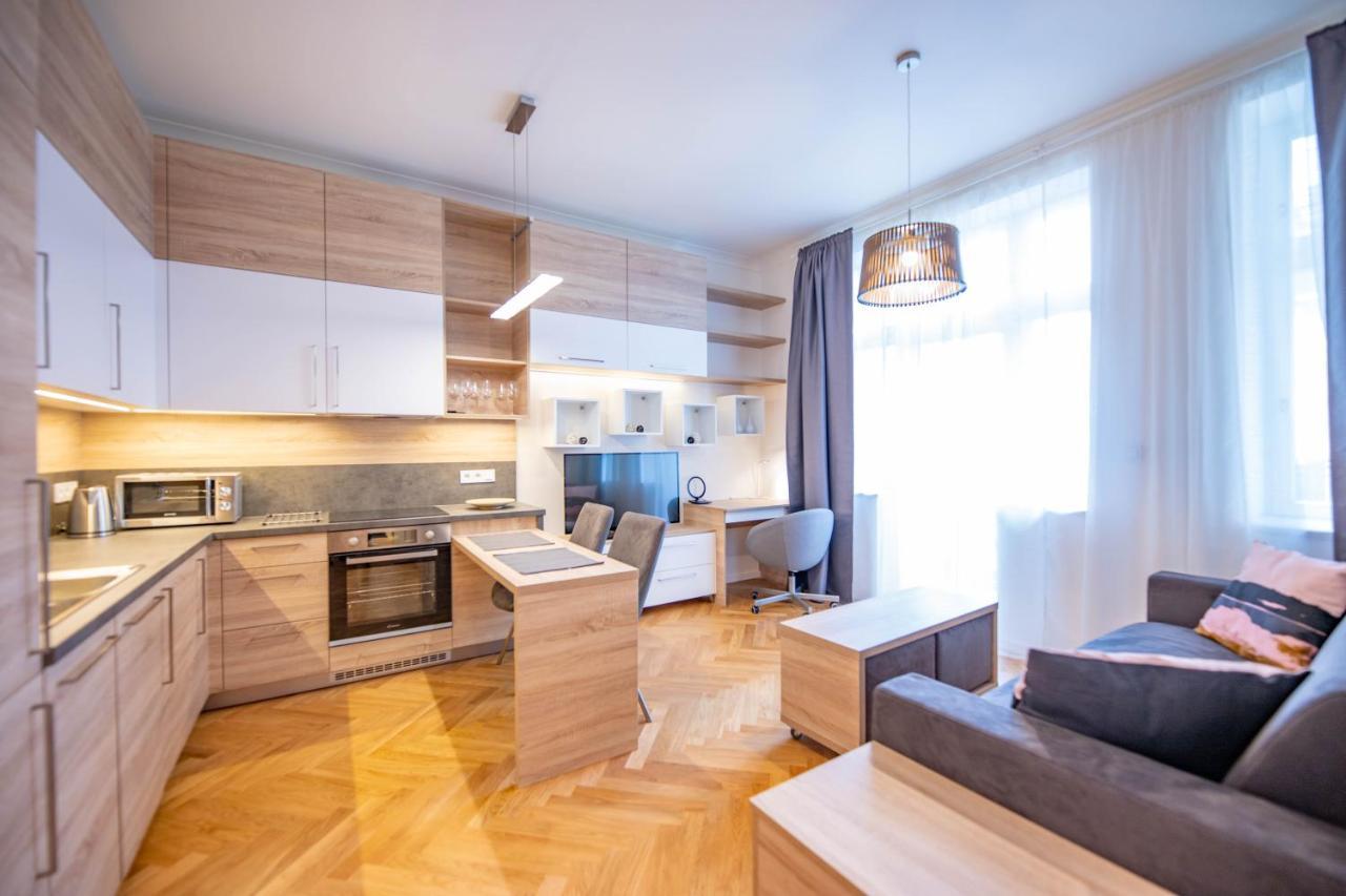 Friendly Apartments In 프라하 외부 사진