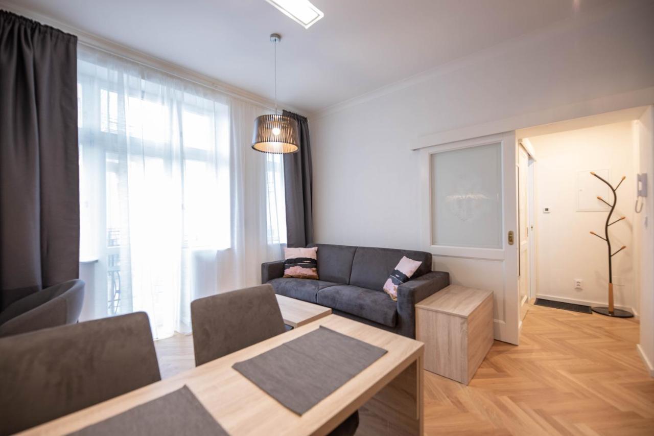 Friendly Apartments In 프라하 외부 사진