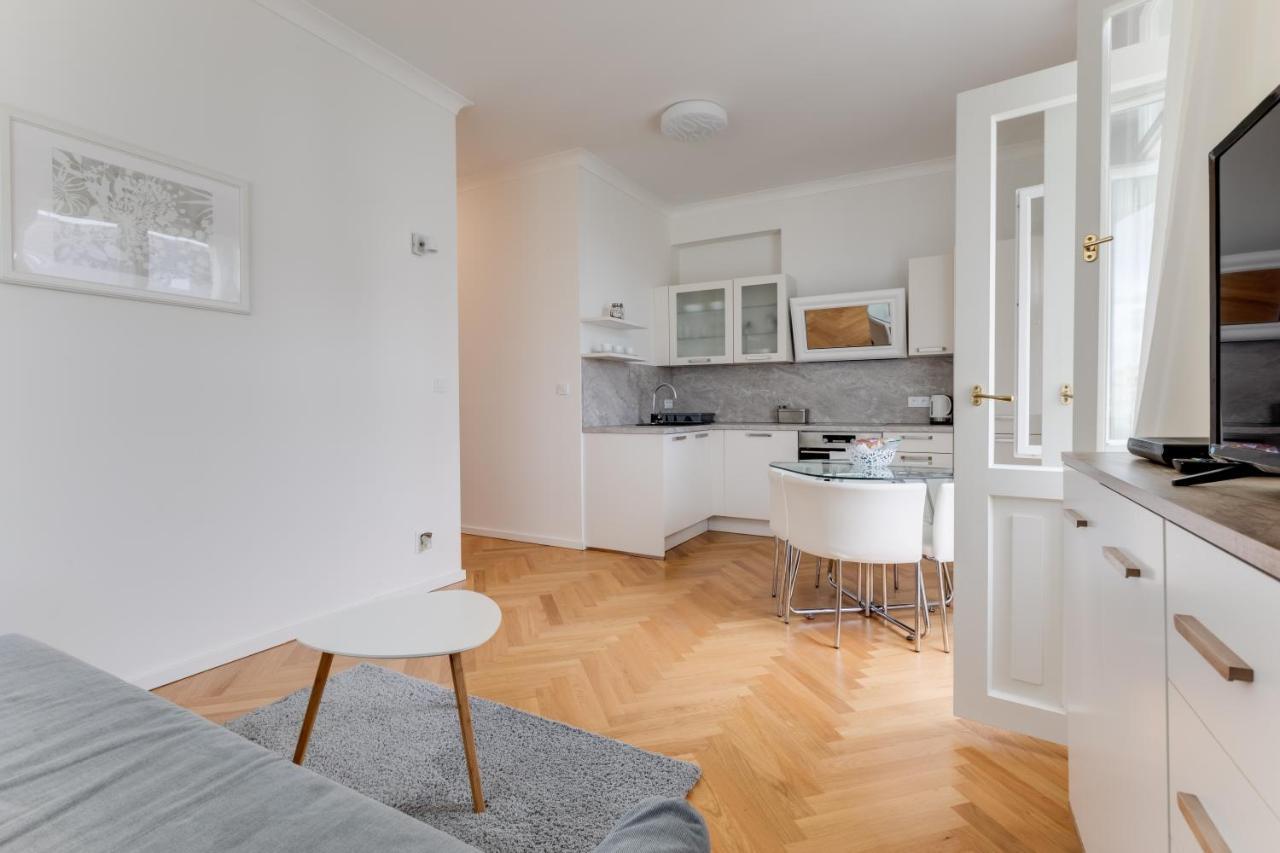 Friendly Apartments In 프라하 외부 사진