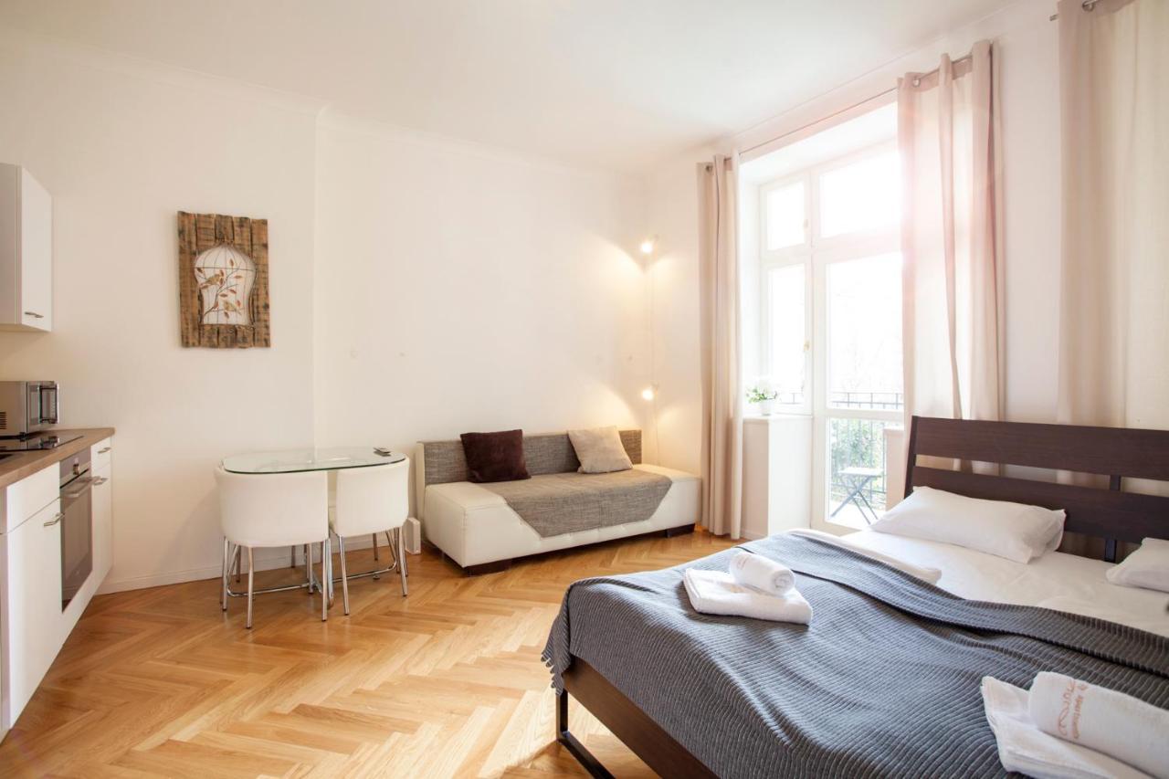 Friendly Apartments In 프라하 외부 사진